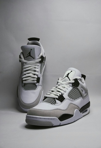 Air Jordan 4